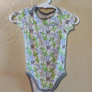 Onesie 3-6 months